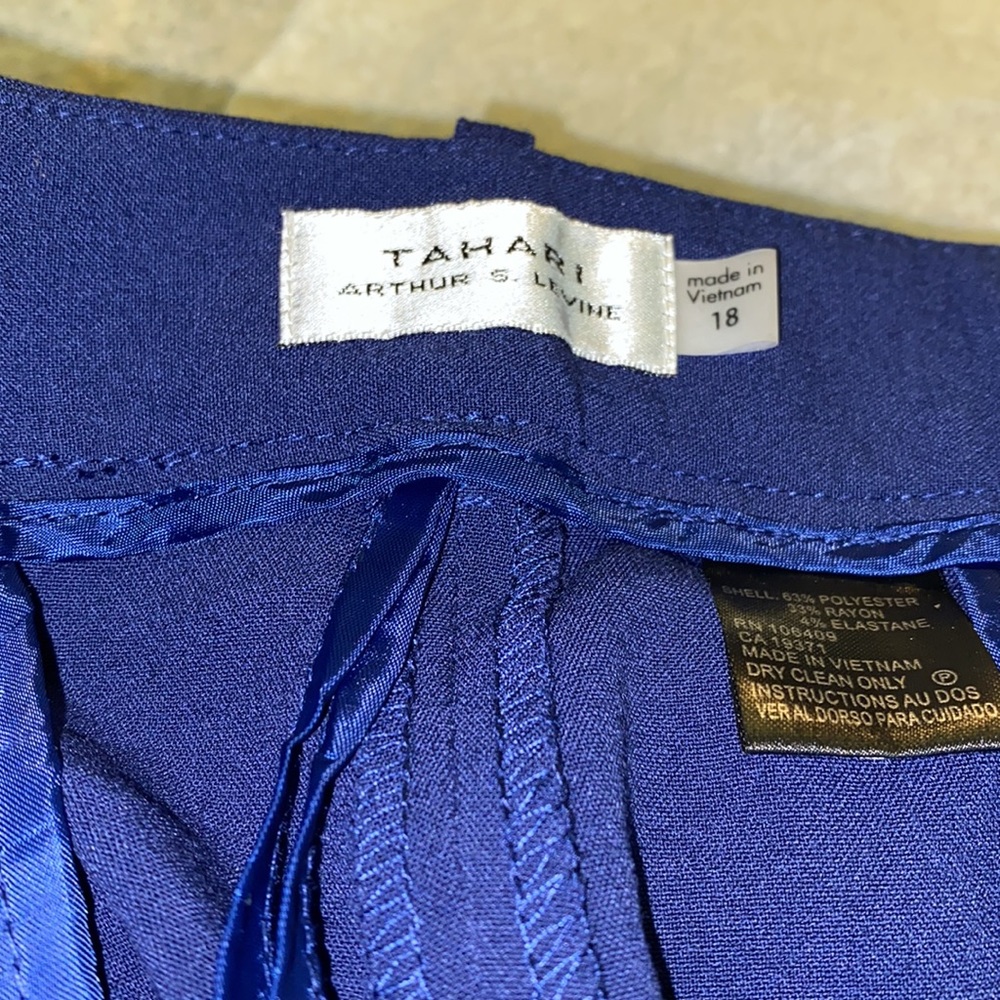 Tahari ASL Cuffed Ankle Pants Size 18 - Picture 5 of 9